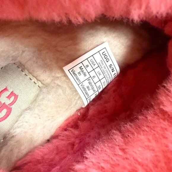 EUC UGG Moraene Pink Slippers S/N 1118981 - Picture 7 of 9
